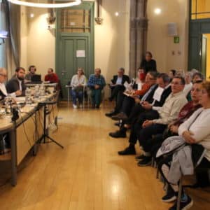 Consulta els temes tractats a l’Audiència Pública de l’Eixample del 3 d’abril de 2025. Mobilitat, habitatge i participació ciutadana al centre del debat.